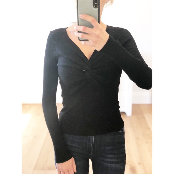 Looks by Lauren Tops - LYON Black V-neck Twist Knot Long Sleeve Top